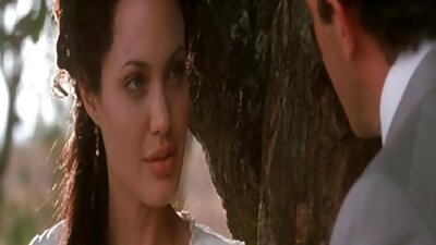 ร่างกายของเท่ MILF พัดใจของผู้ชายและเขาทำให้มันกับเธอ