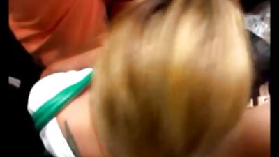 สีน้ำตาล busty ได้รับเลียและเธอก็ระยำอย่างหนักในวันนี้